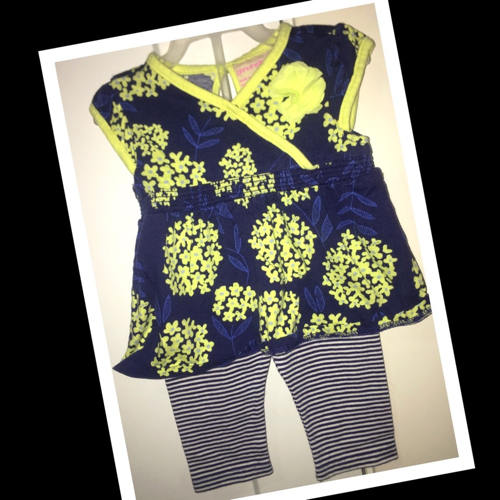 3/$20 •Genuine Baby girl 2pc. Outfit🌸6-9m🌸EUC